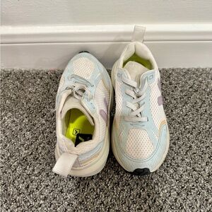 Toddler size 10 Girls Vejas- worn twice!